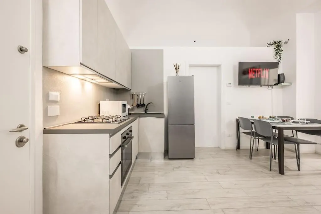 Old Town Via Marsala Apartment Bologna